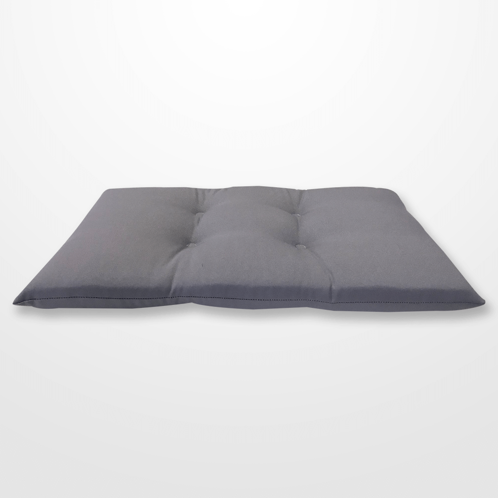 szürke kicsi kutyafekhely