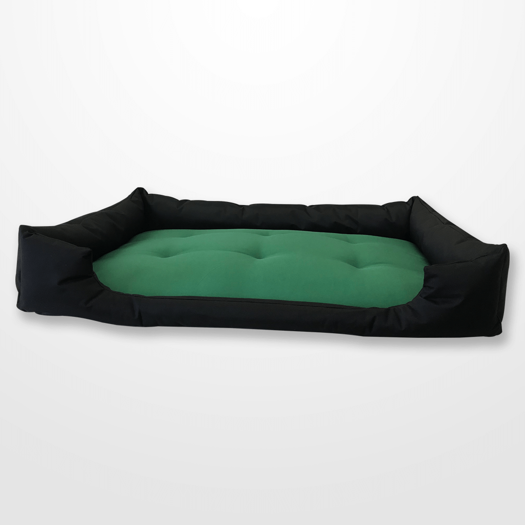 zöld párnás fekete kutyafekhely