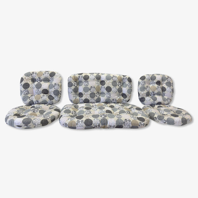 rattanszett-rattan-parna-szett-kor-mintas-korasztalos-rattan-butorhoz